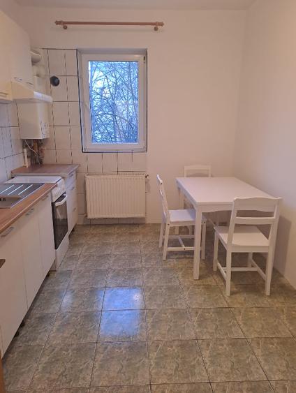 Apartament cu 2 camere decomandat, mobilat în Băneasa