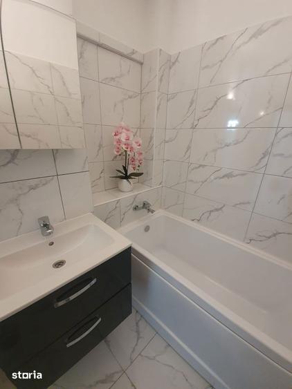 Apartament cu 2 camere decomandat, mobilat în Central