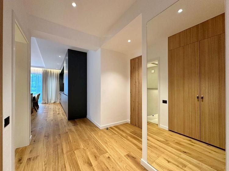 Apartament cu 3 camere decomandat, mobilat în Centrul Istoric
