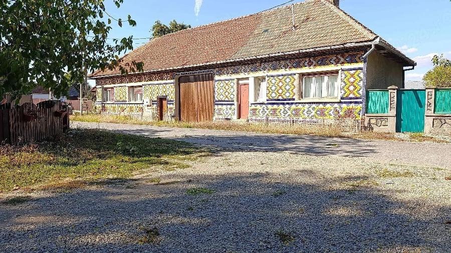 Casă cu 3 camere cu Teren 2000 Mp în Viștea