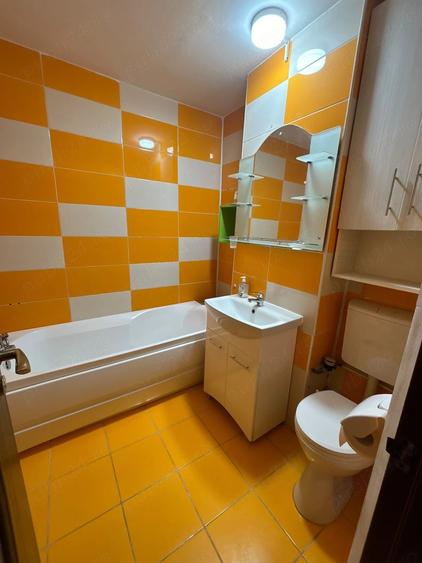 Apartament cu 2 camere semidecomandat în Unirii Sud