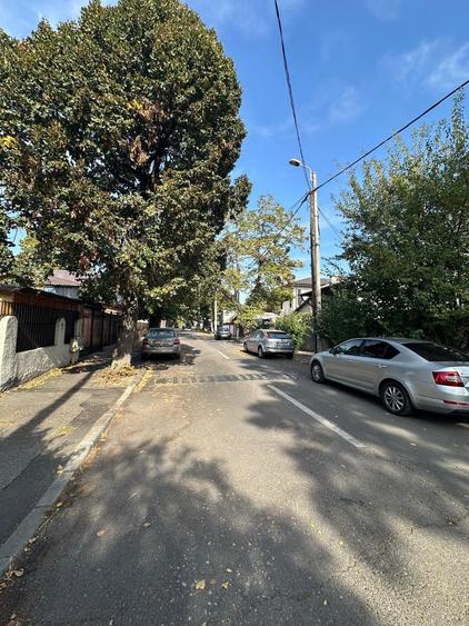 Teren Construcții intravilan de 300 mp, în Giulești