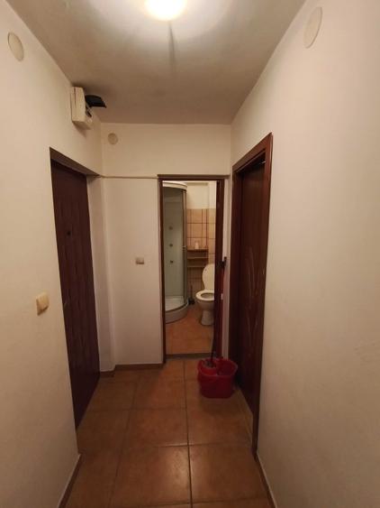 Garsonieră semidecomandată în Calea Severinului