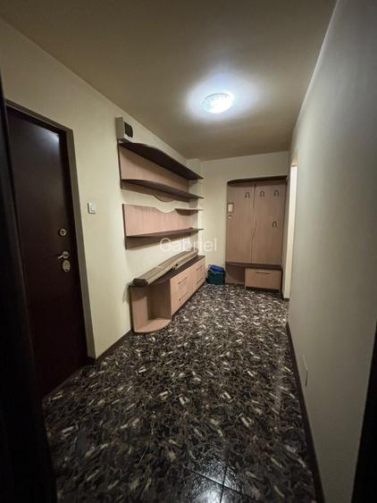 Inchiriez apartament 1 camera, 40 mp, la bulevard zona Zimbru!