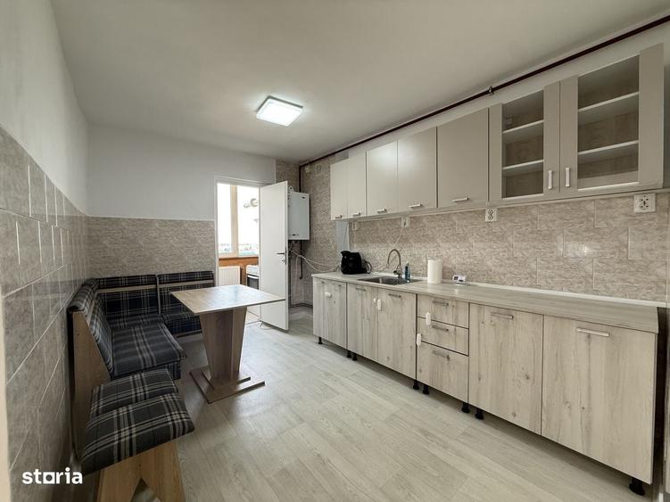 Apartament cu 3 camere decomandat în Aradul Nou