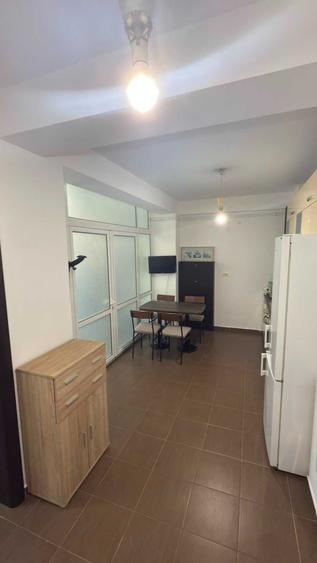Apartament cu 2 camere decomandat în Roșu