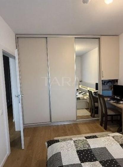 Apartament cu 3 camere semidecomandat, mobilat în Florești