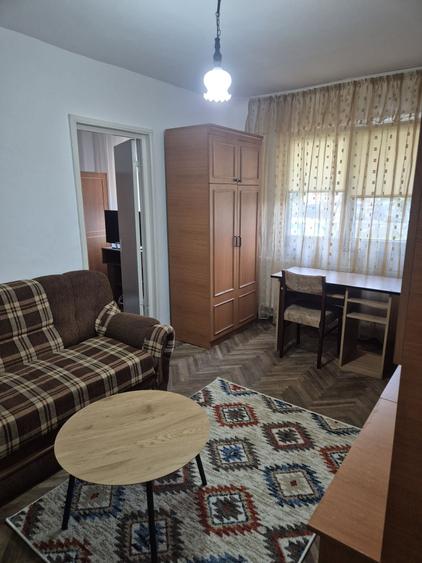 2 camere, centrala termica, parter Craiovita noua - 12