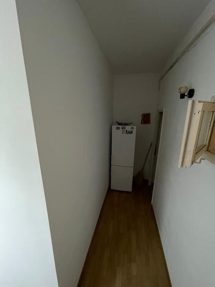 Casă cu 2 camere decomandat în Exterior Vest