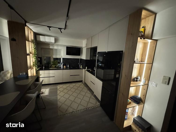 Apartament cu 4 camere în Central