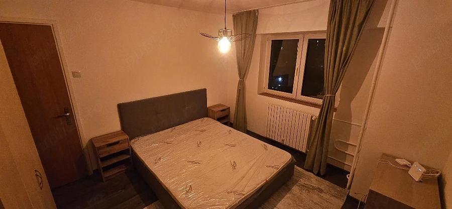 Apartament cu 3 camere decomandat în 13 Septembrie
