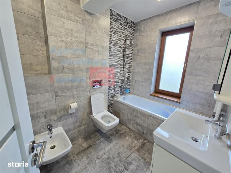 Casă cu 4 camere cu Teren 500 Mp în Aroneanu