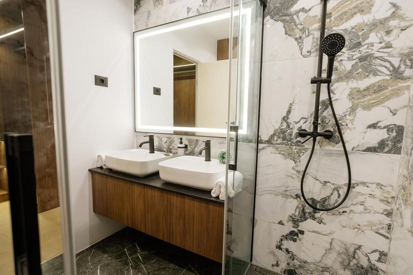 Penthouse cu 3 camere decomandat în Pantelimon