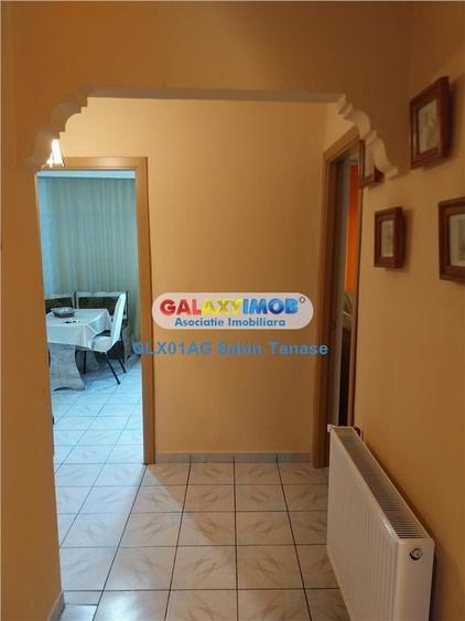 Apartament cu 3 camere decomandat în Prundu