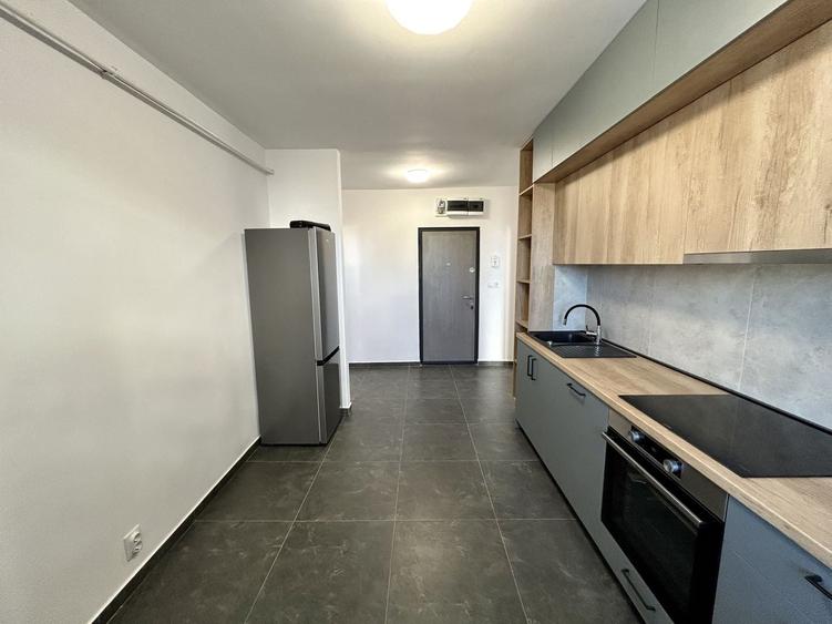 Apartament cu 2 camere decomandat, mobilat în Central