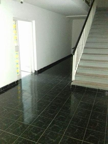 Garsonieră decomandată în Costin Georgian