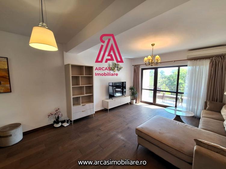 Apartament cu 3 camere decomandat în Sub Arini