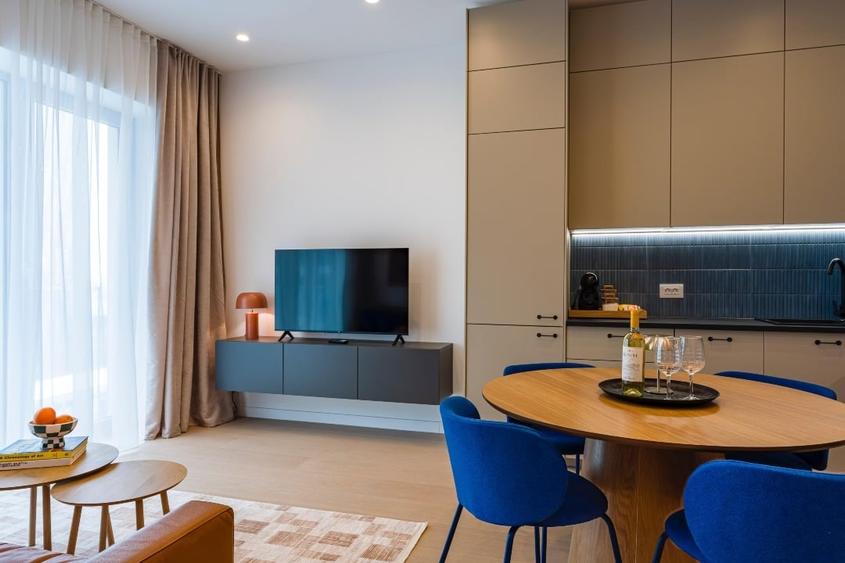 Apartament cu 2 camere decomandat, mobilat în Aviației
