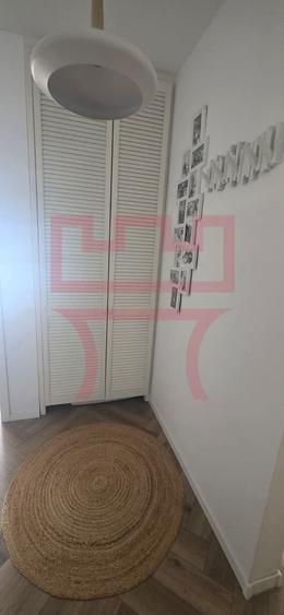 Apartament cu 2 camere semidecomandat, mobilat în Semicentral
