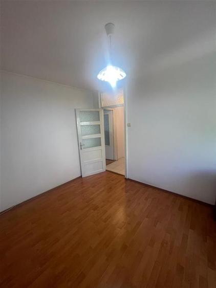 Apartament cu 3 camere decomandat în Rogerius