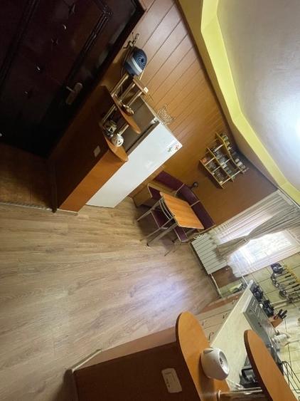 Apartament cu 2 camere semidecomandat, mobilat în Central