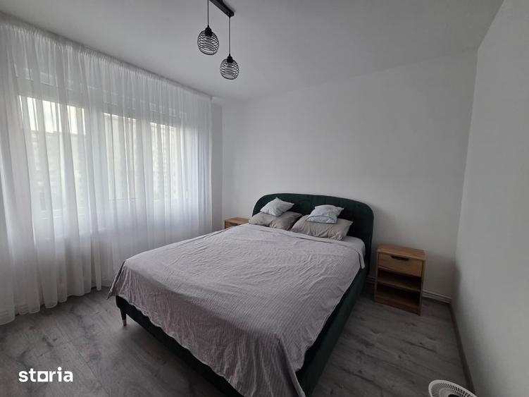 Apartament de vanzare, 3 camere, decomandat, 72 mp, Alexandru cel Bun - 1