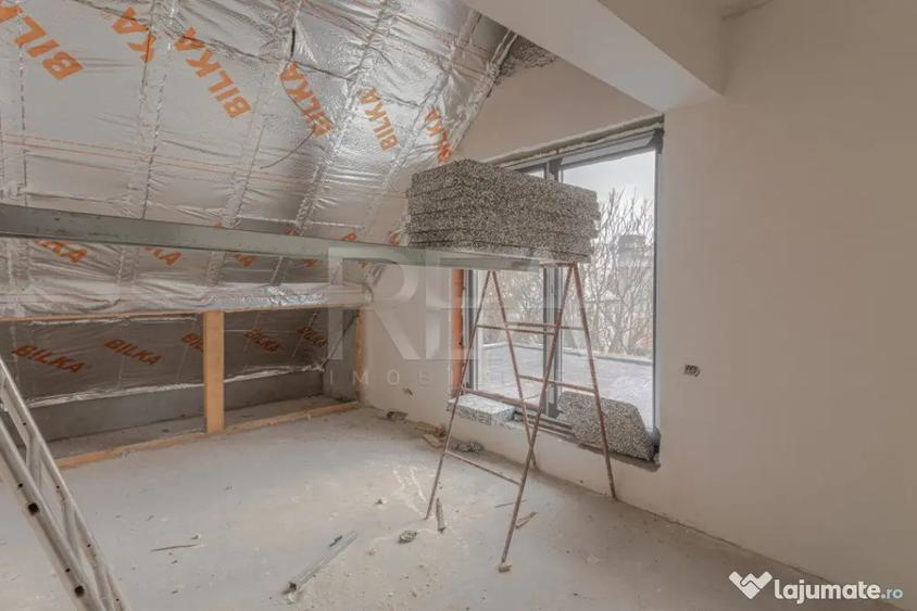 Apartament cu 3 camere semidecomandat în Matei Voievod