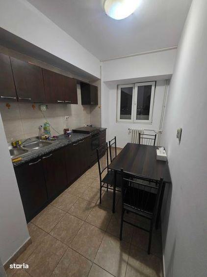Apartament cu 4 camere în Titulescu