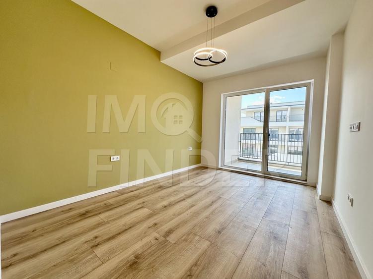 Apartament cu 3 camere semidecomandat, mobilat în Florești