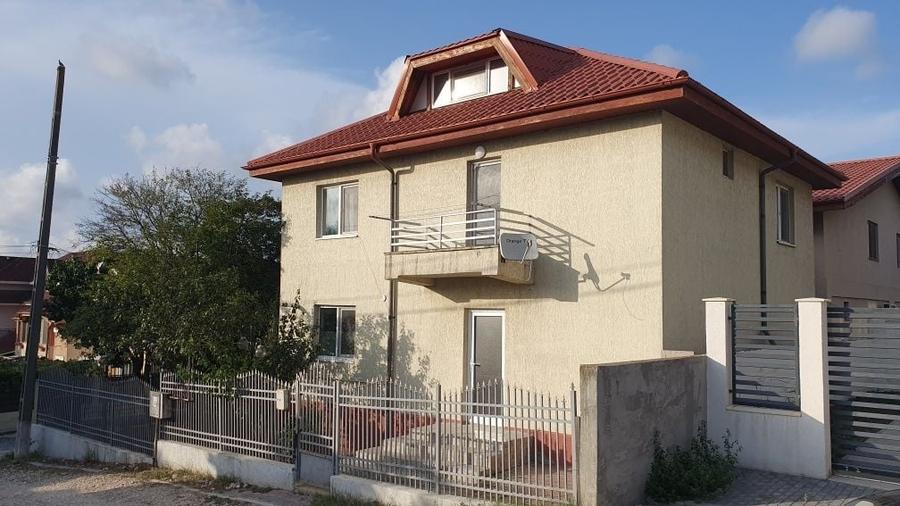 Casă cu 4 camere cu Teren 230 Mp în Sud