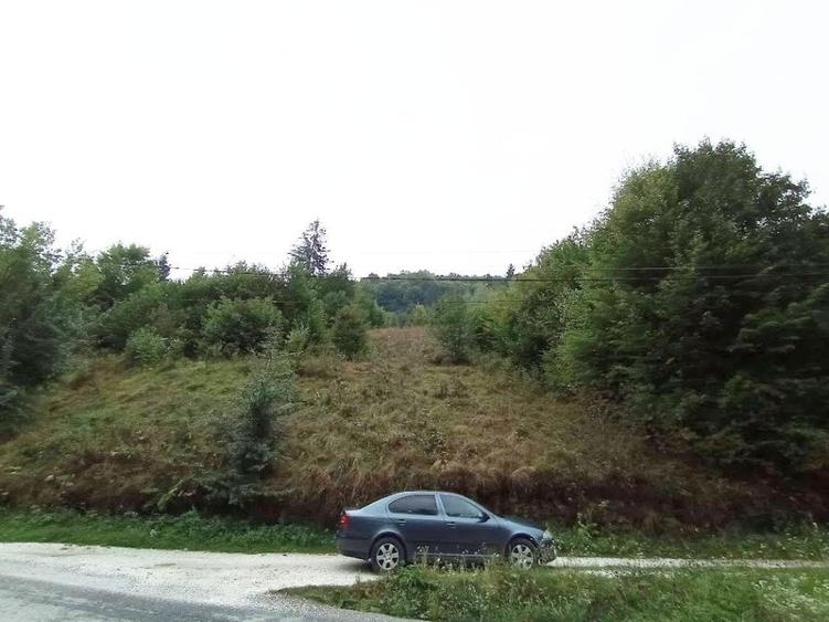 Teren Construcții intravilan de 7100 mp, în Rusca Montană