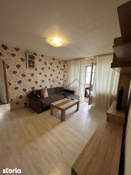 Apartament cu 2 camere semidecomandat în Mircea cel Bătrân