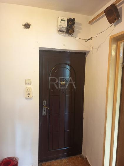 Apartament cu 3 camere decomandat în Rahova
