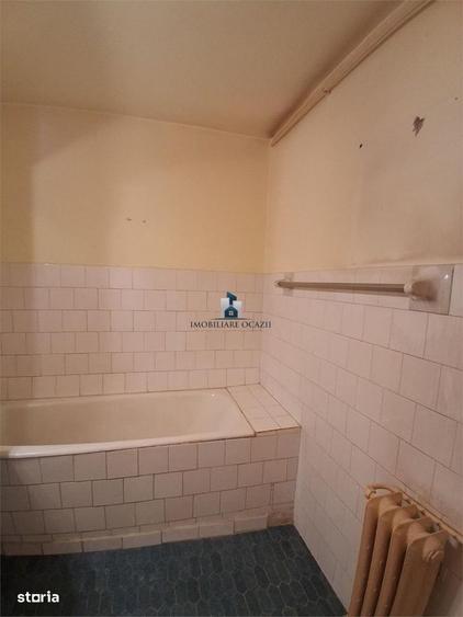 Apartament 3 camere Semidecomandat Al.Calinesti - 2