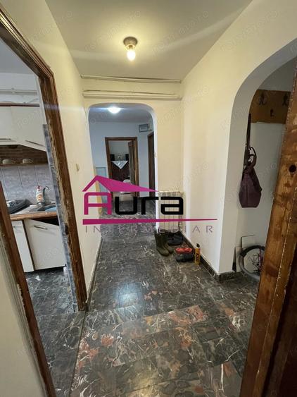 Apartament cu 3 camere decomandat în E3