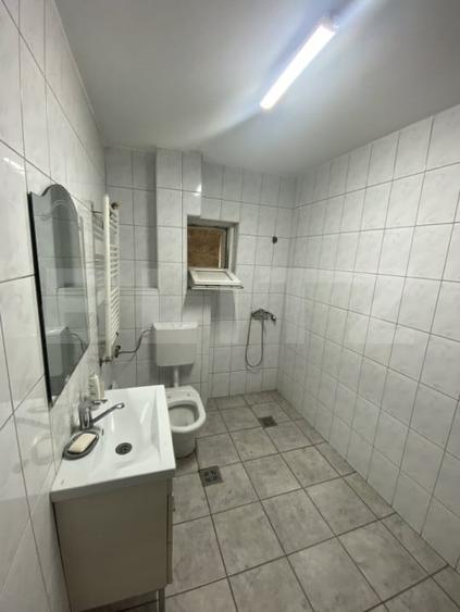 Spațiu comercial, de 379 mp, în 1 Mai
