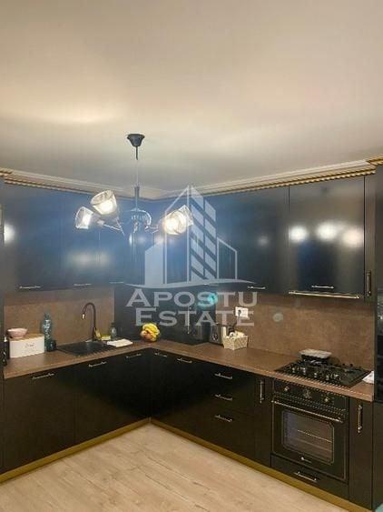 Apartament cu 3 camere decomandat în Aradului