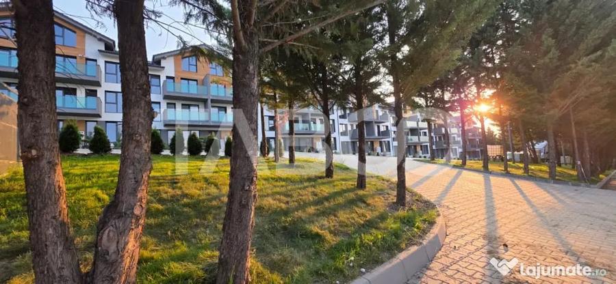 Apartament cu 4 camere decomandat în Industrial Vest