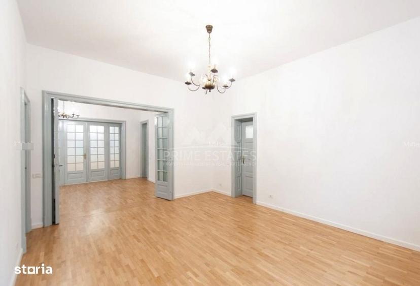 Apartament cu 4 camere în Aviatorilor