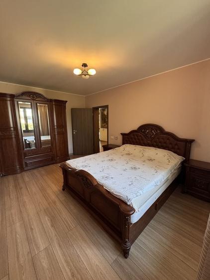 Casă cu 4 camere în Parța
