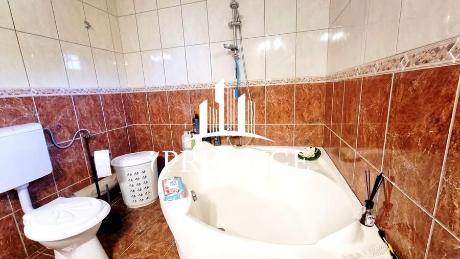 Casă individuală cu 5 camere cu Canalizare în Turnișor