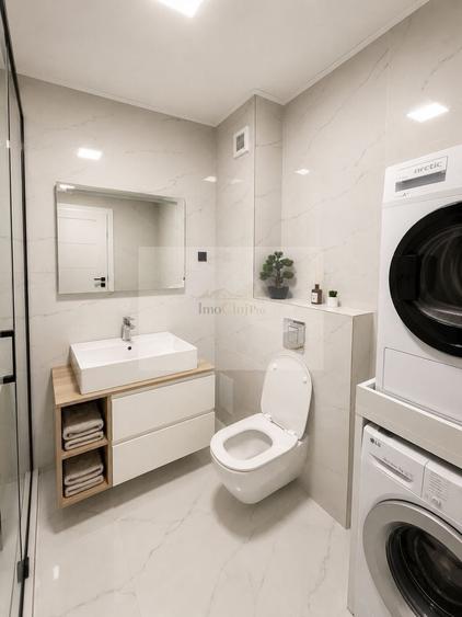 Apartament cu 3 camere semidecomandat în Europa