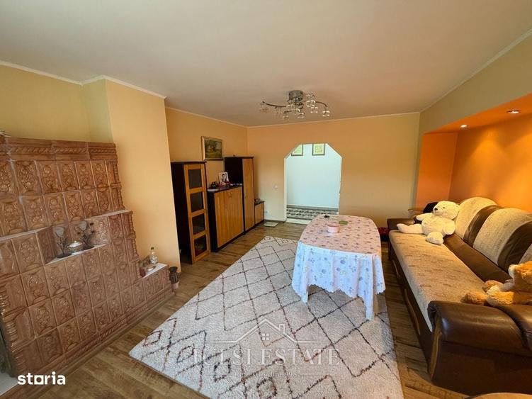 Apartament cu 3 camere decomandat în Bucov