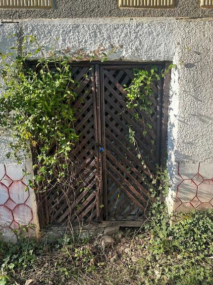 Casă cu 4 camere în Valea Stâlpului