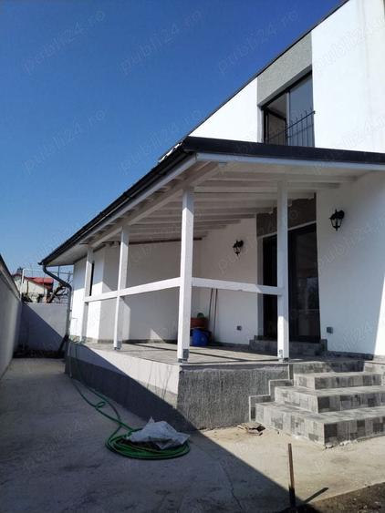 Casă individuală cu 5 camere cu Canalizare în Sud