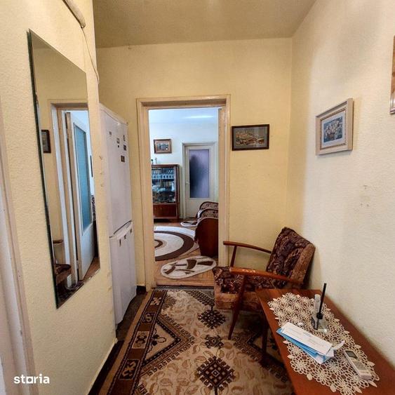 Apartament cu 3 camere în Micro 17