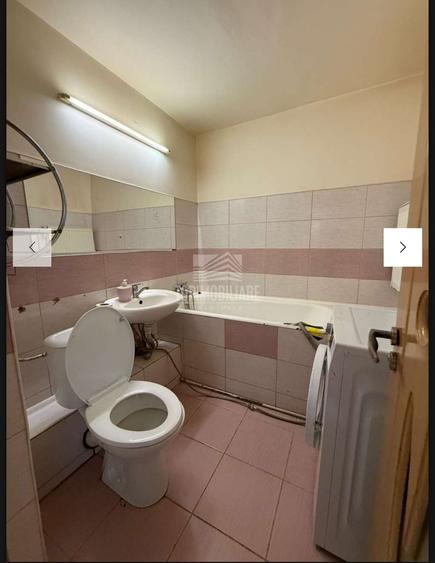 Apartament cu 2 camere decomandat în Traian