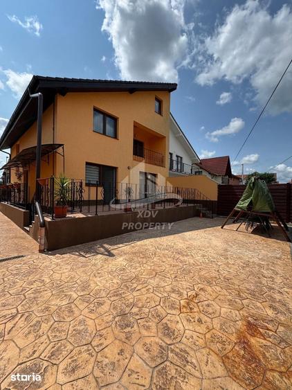 Casă cu 6 camere decomandat cu Teren 264 Mp în Tineretului