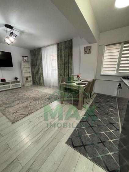 Apartament cu 2 camere decomandat în 9 Mai