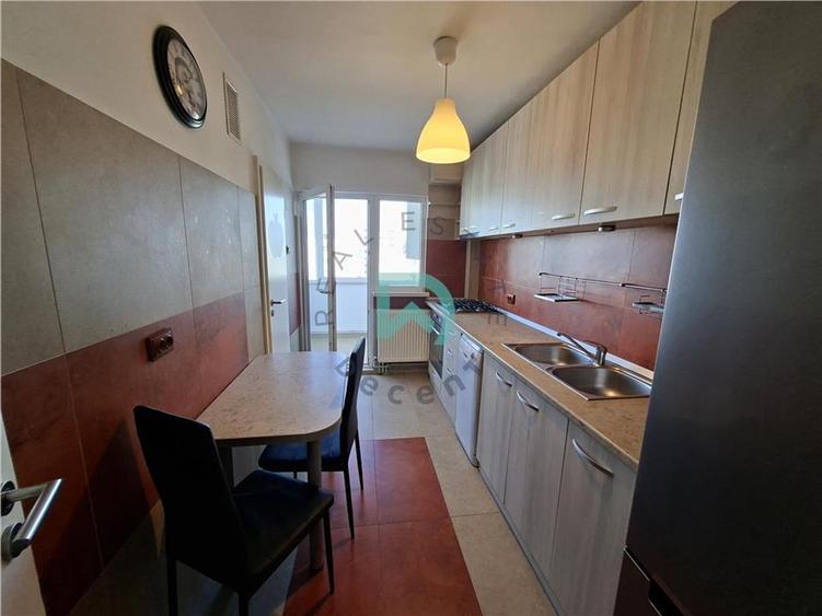 Apartament cu 3 camere decomandat în Gării